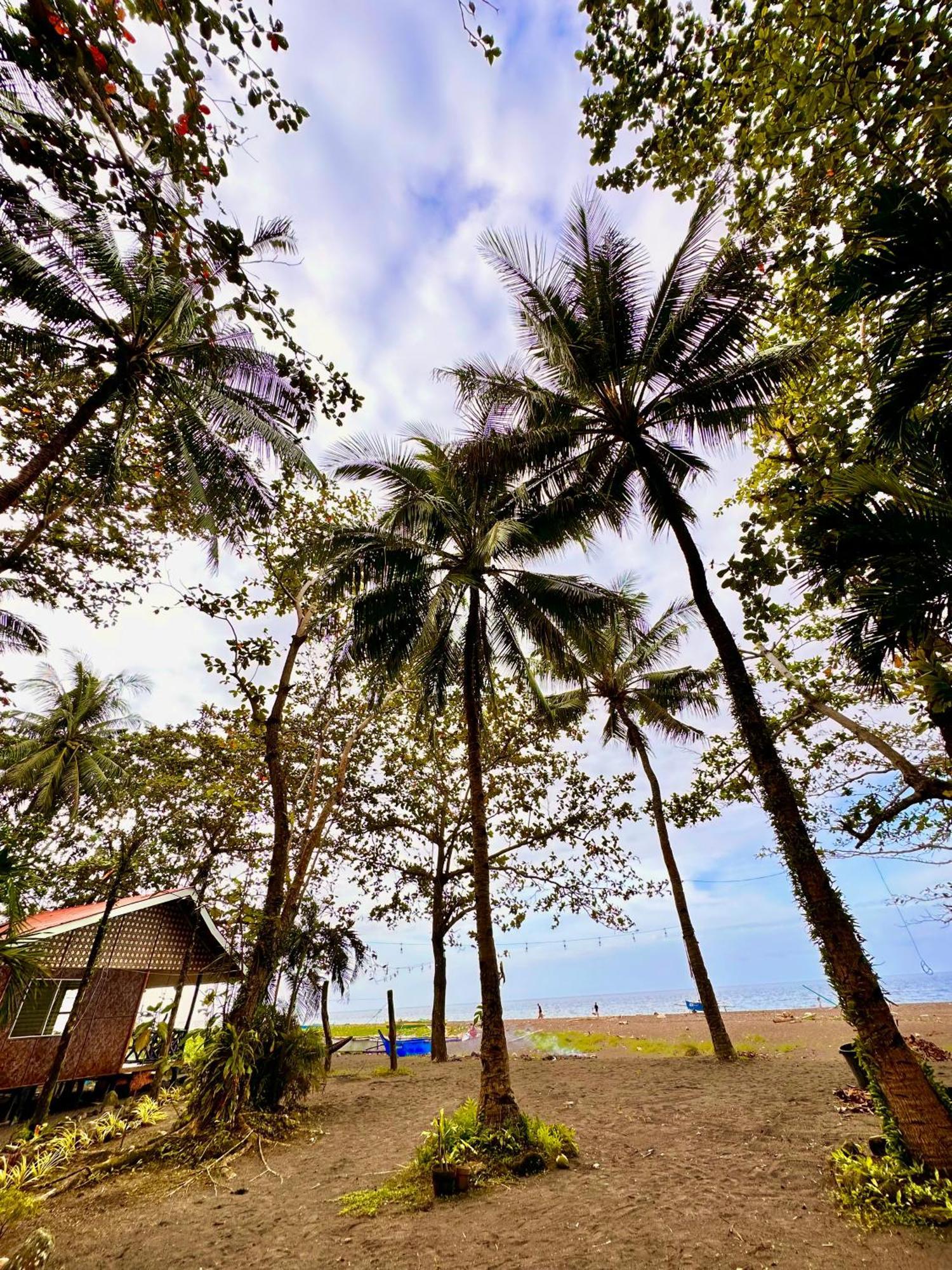 Playa Del Fuego Camiguin Beach Hostel & Resort Mambajao Exterior foto