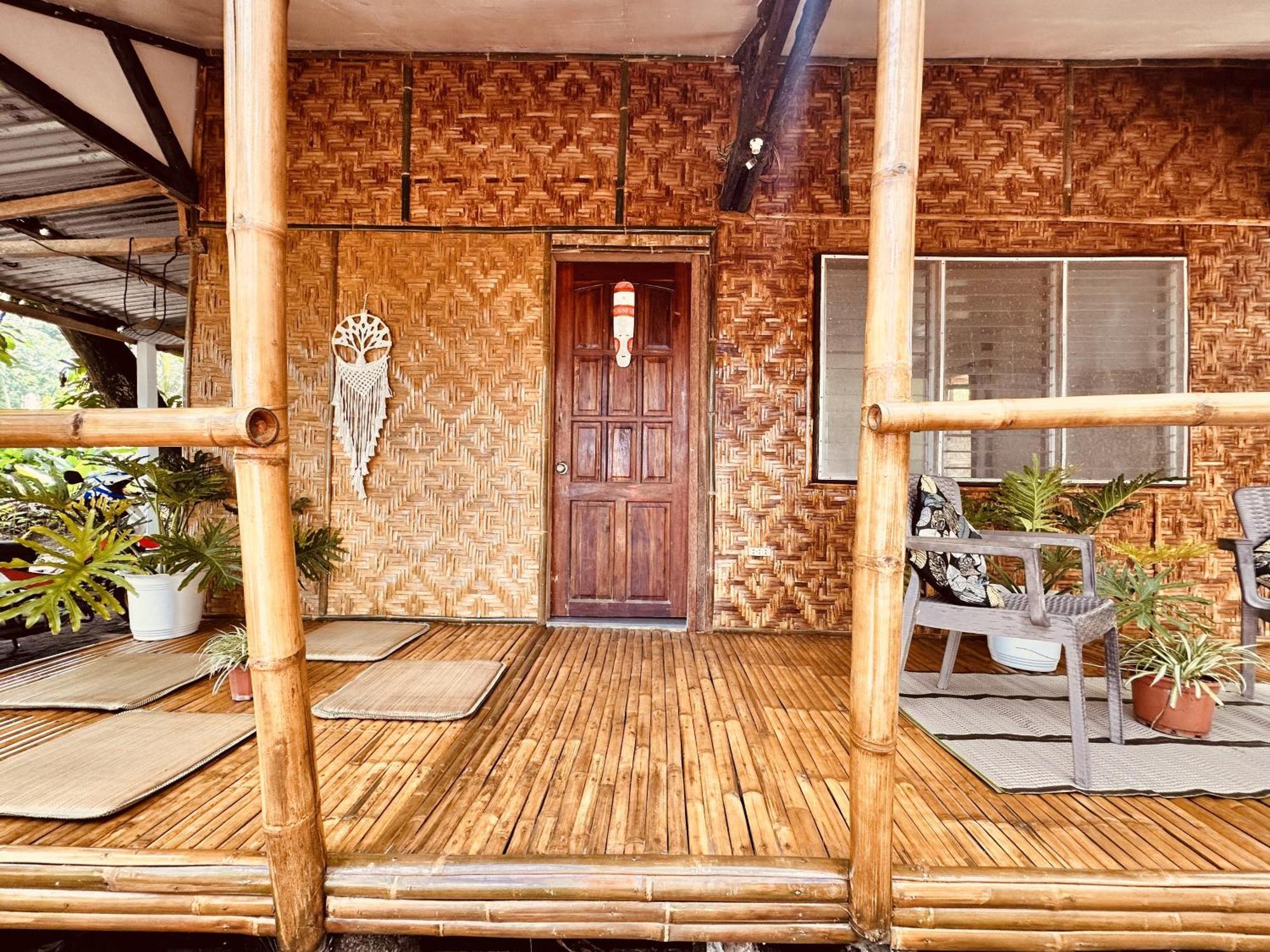 Playa Del Fuego Camiguin Beach Hostel & Resort Mambajao Exterior foto